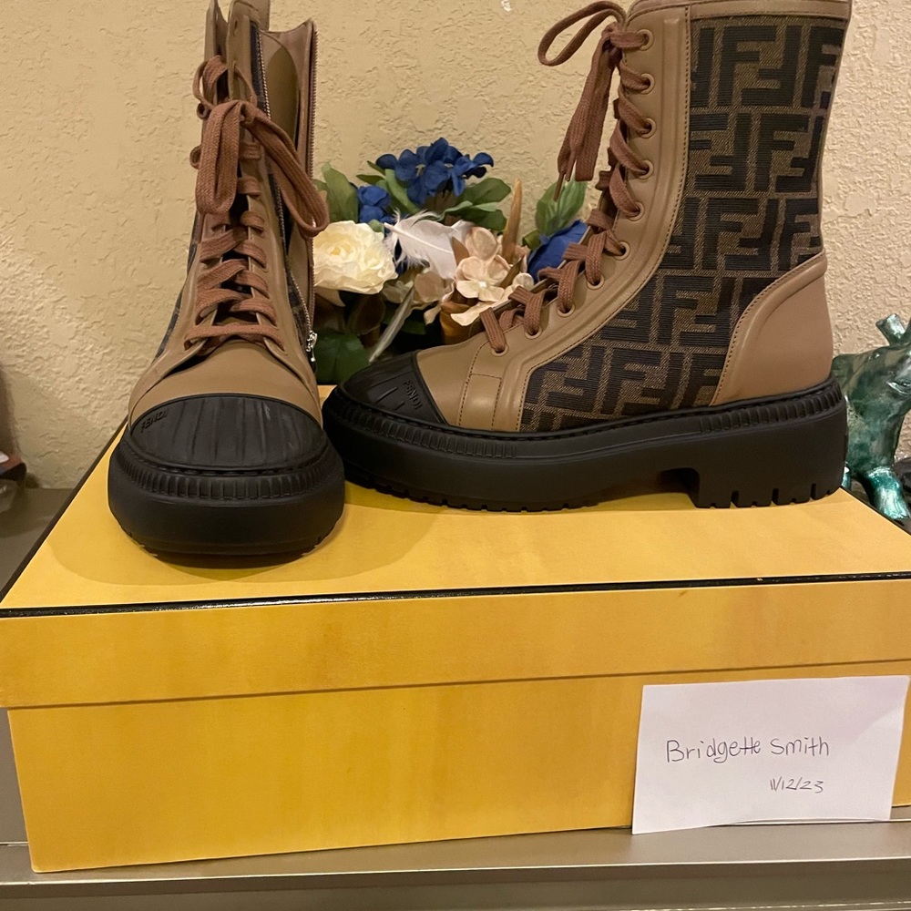 Authentic Fendi Boots Size 40